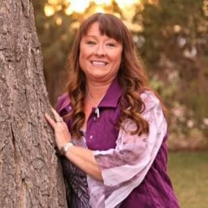 Meet your Posher, Raquel